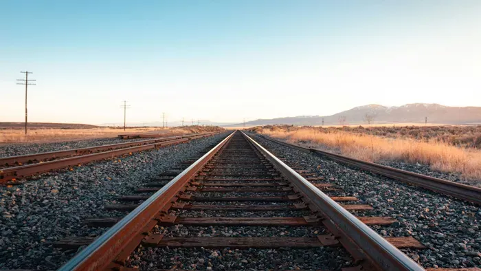 Rettenetes vonatbalesetről jött hír, mentik az embereket