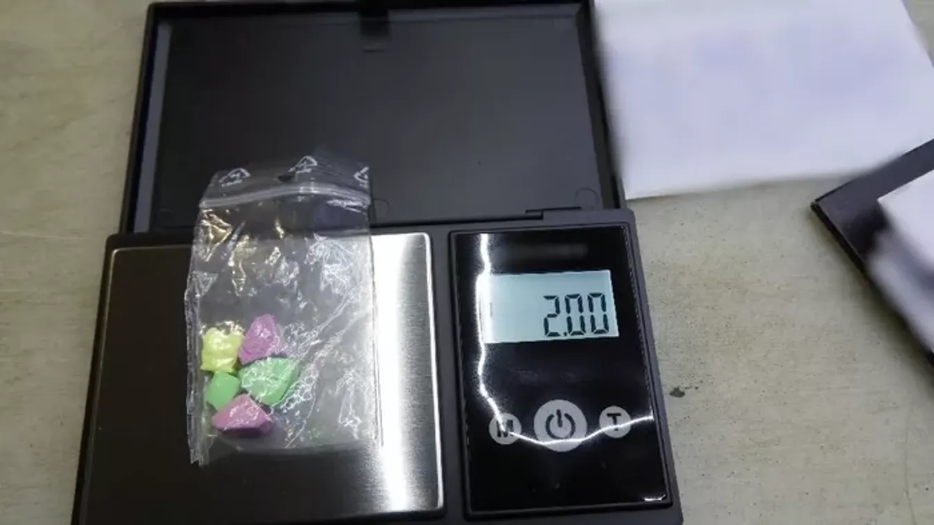 Volt mindent, mint a búcsúban: kokain, hasis, cannabis, speed és ecstasy is lapult a zalaegerszegi dílernél