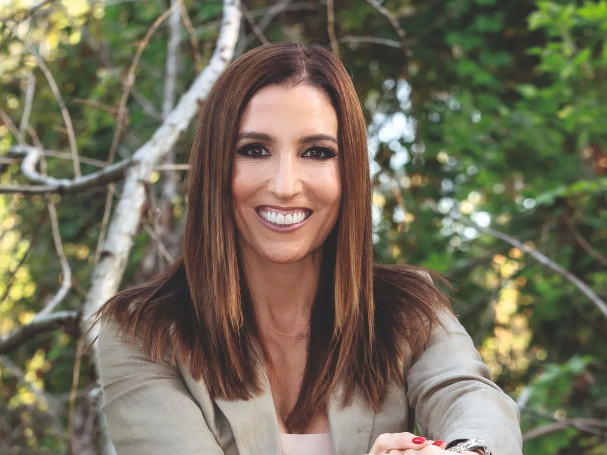 Rubint Réka az edzésprogramok írása mellett, könyvírással is foglalkozik.