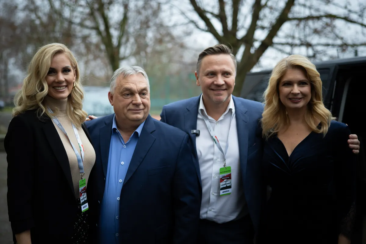 Háborúellenes Gyűlés, Mohács, 2025.12.13
DÁP, HEGY
Gönczi Gábor Andor Éva Orbán Viktor Vitányi Judit