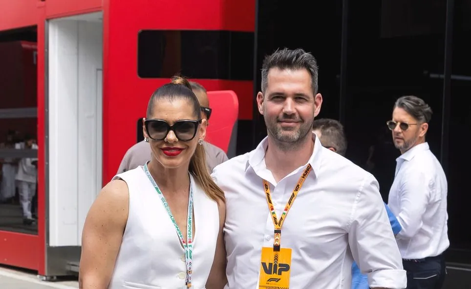 Dér Heni és Bakos Gergő 2021 óta házasok.