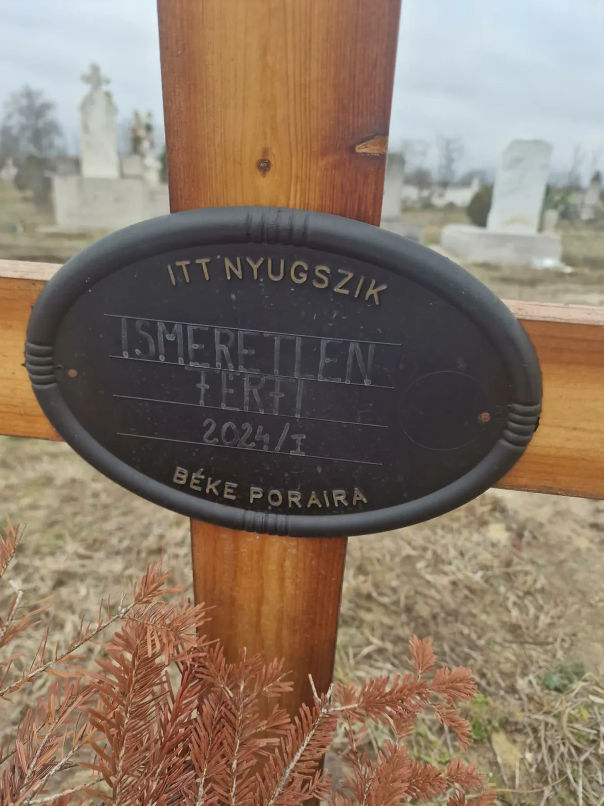 Kovács Józsefet nem tudták először azonosítani a rendőrök, ismeretlen holttestként temették el.