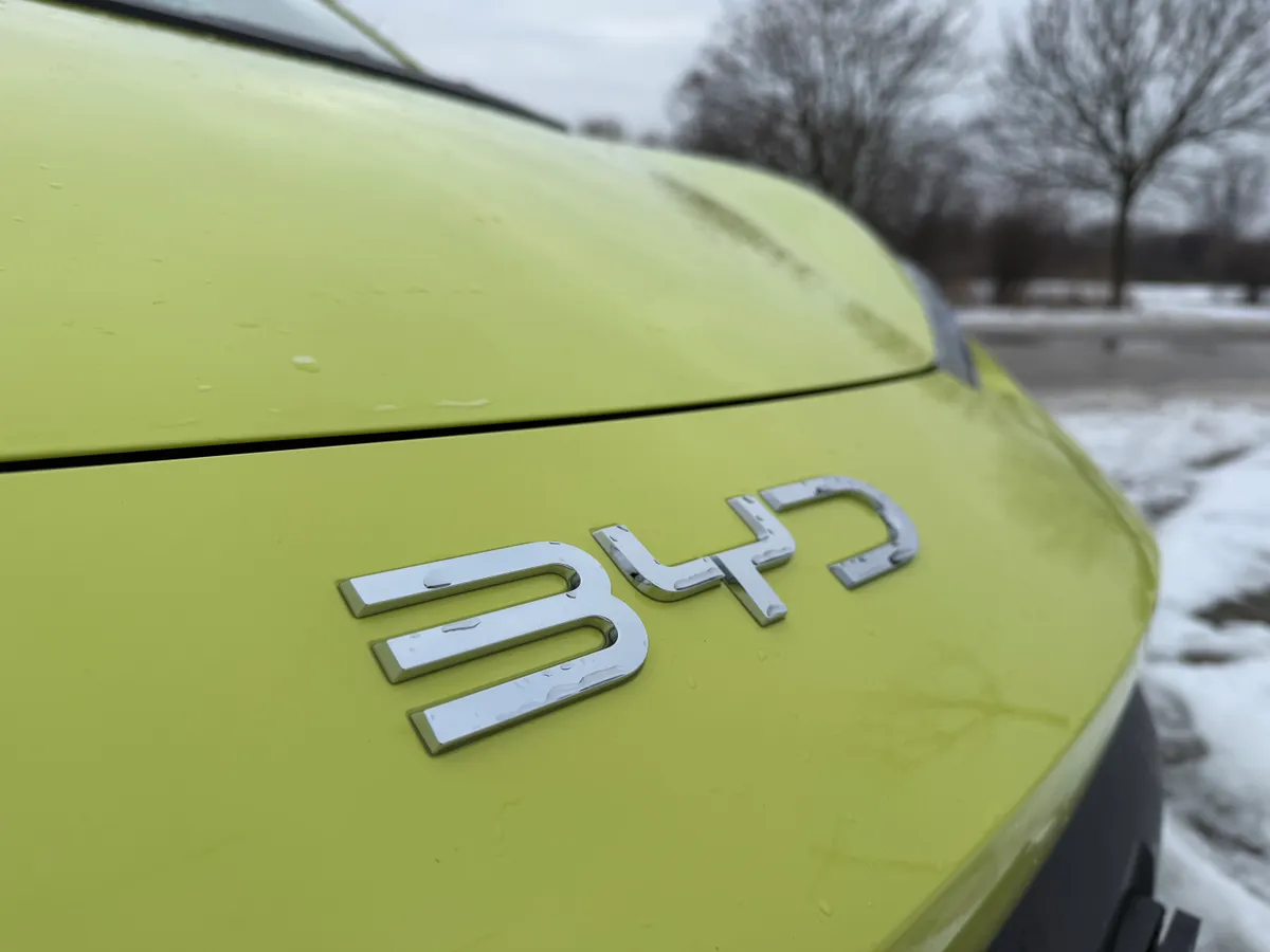 BYD Dolphin Surf teszt fotó az autóról.