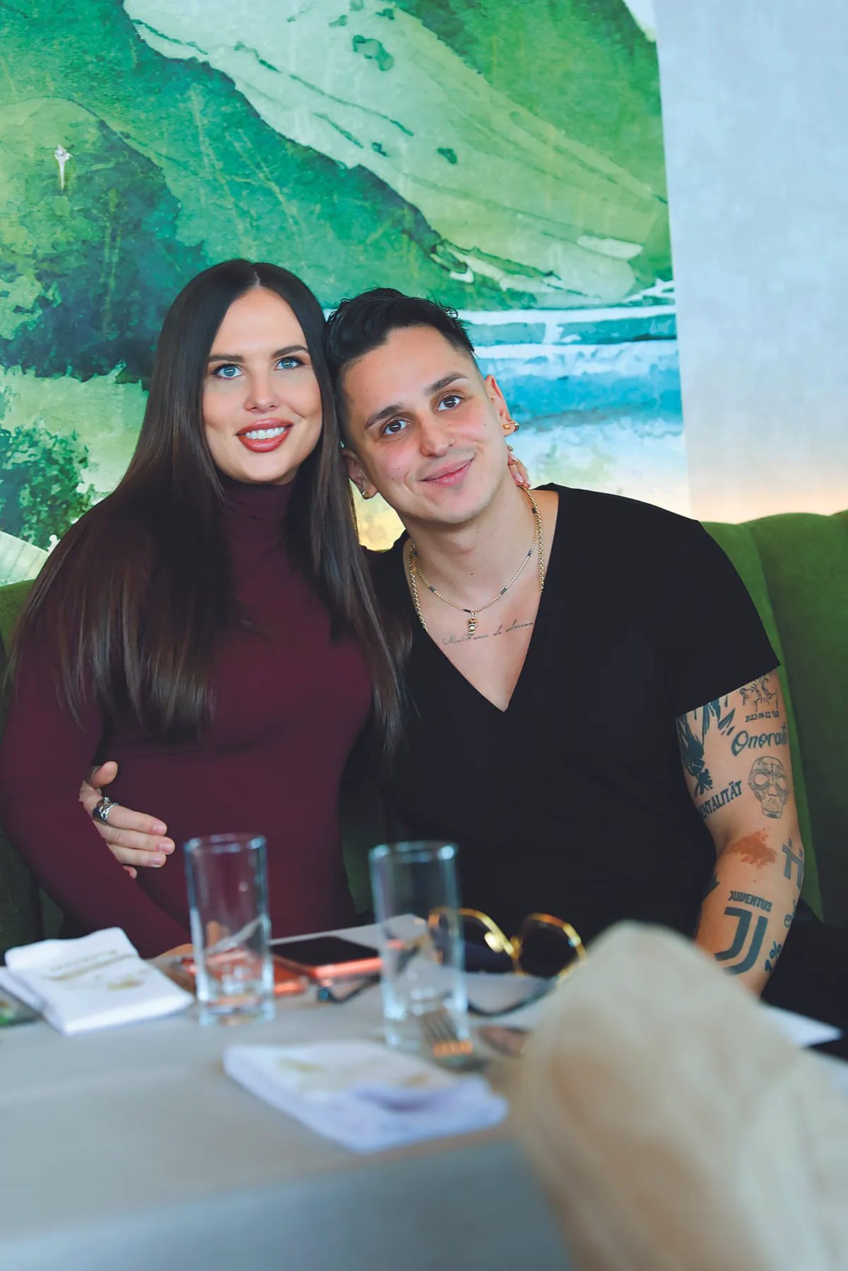 hot! magazin hétfői feltöltések: Hajdú Péter, Krausz Gábor, Aurelio, Csomor Csilla