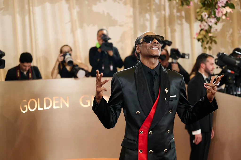 SNOOP DOGG walking the Red carpet of the 83rd annual edition of the Golden Globes in Los Angels at the Beverly Hilton Hotel.