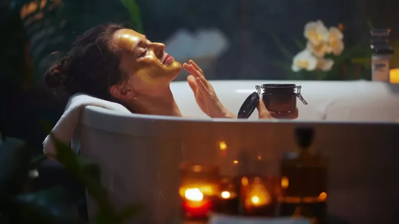 A fiatalos megjelenés titka: így lesz újra friss és ragyogó az arcbőröd a szilveszteri buli után