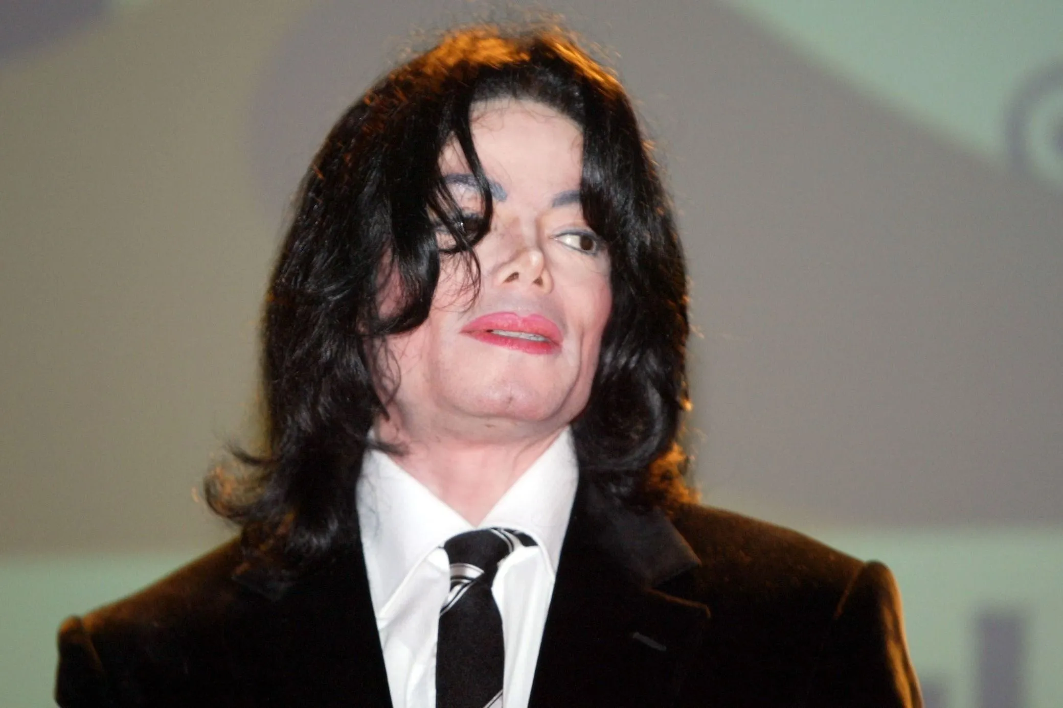 Marlon Brando Michael Jackson fiának az apja?