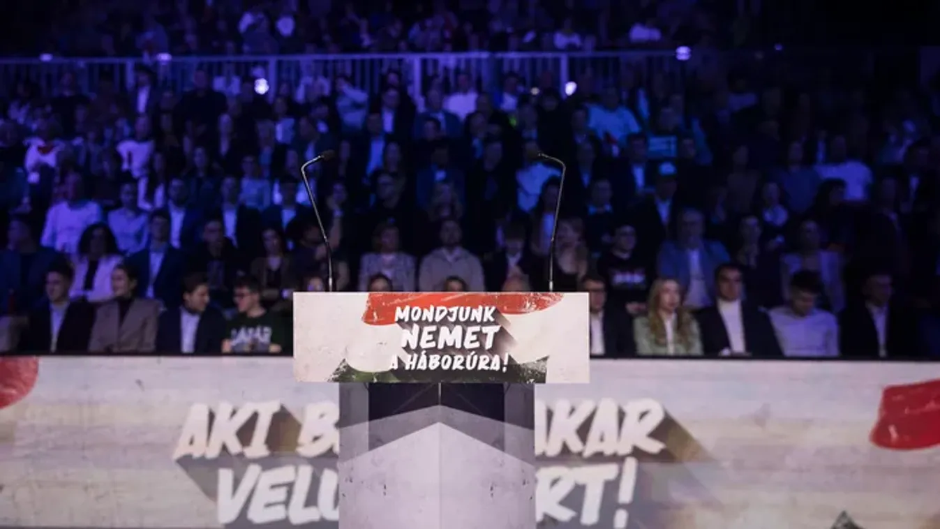 Menczer Tamás a Háborúellenes Gyűlésen: A békénket, a biztonságunkat és a pénzünket is elvenné Brüsszel