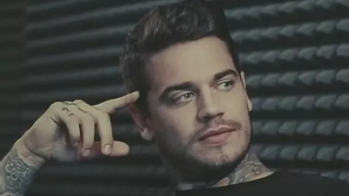 „Nyugodtan jöhet a második baba, már nem kell kuporgatniuk” – Mandula Ádám élete váratlan fordulatot vett, így él most a botrányhős