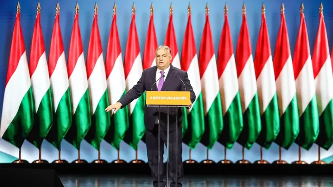 Orbán Viktor: Zelenszkij elnök úr szemében mi vagyunk a bot a küllők között – videó