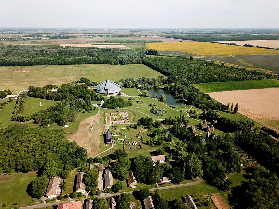 Ópusztaszer a magasból.