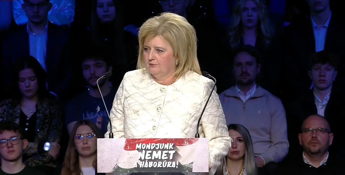 Kelei Zita felszólalt a Háborúellenes Gyűlésen