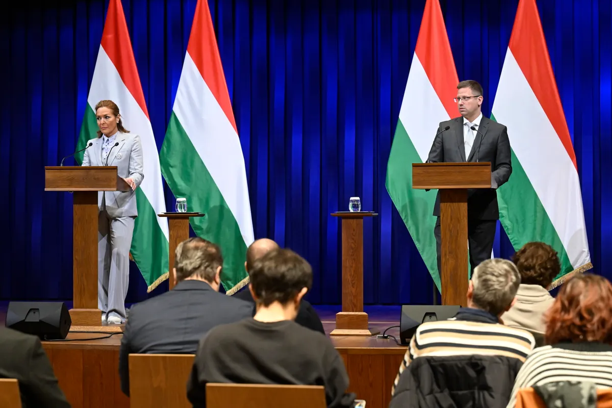 GULYÁS Gergely; VITÁLYOS Eszter