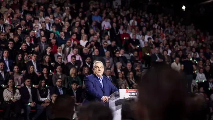 A Tisza és a DK a legnagyobb európai háborús uszítók pártjához tartoznak