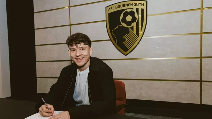 Tóth Alex megmutatta csodálatos barátnőjét