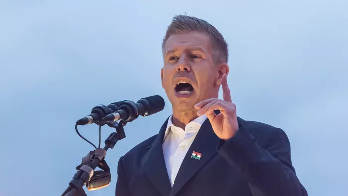 Orbán Viktor: "Bűnözőket vezényelt a Tisza a Lázárinfóra!"