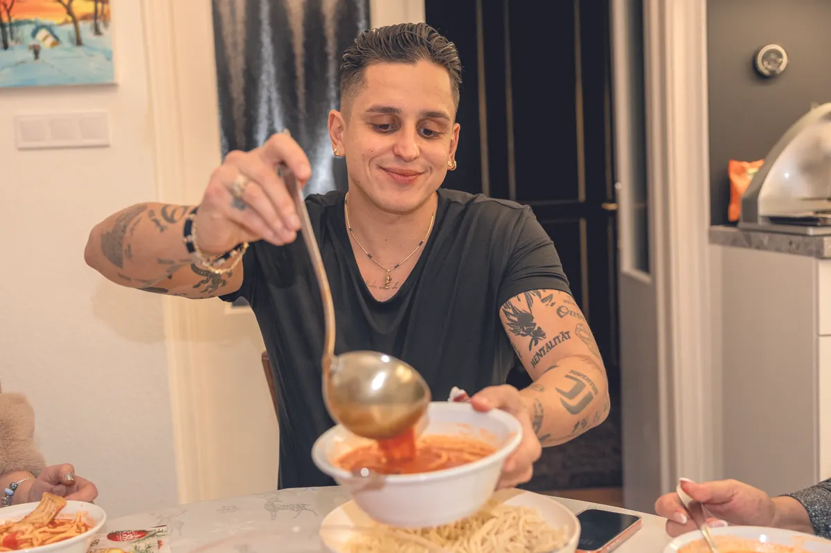 AURELIO: „SOK JÓ EMBER VAN KÖRÜLÖTTEM" -  újévi fogadalmairól is mesél - BORS
