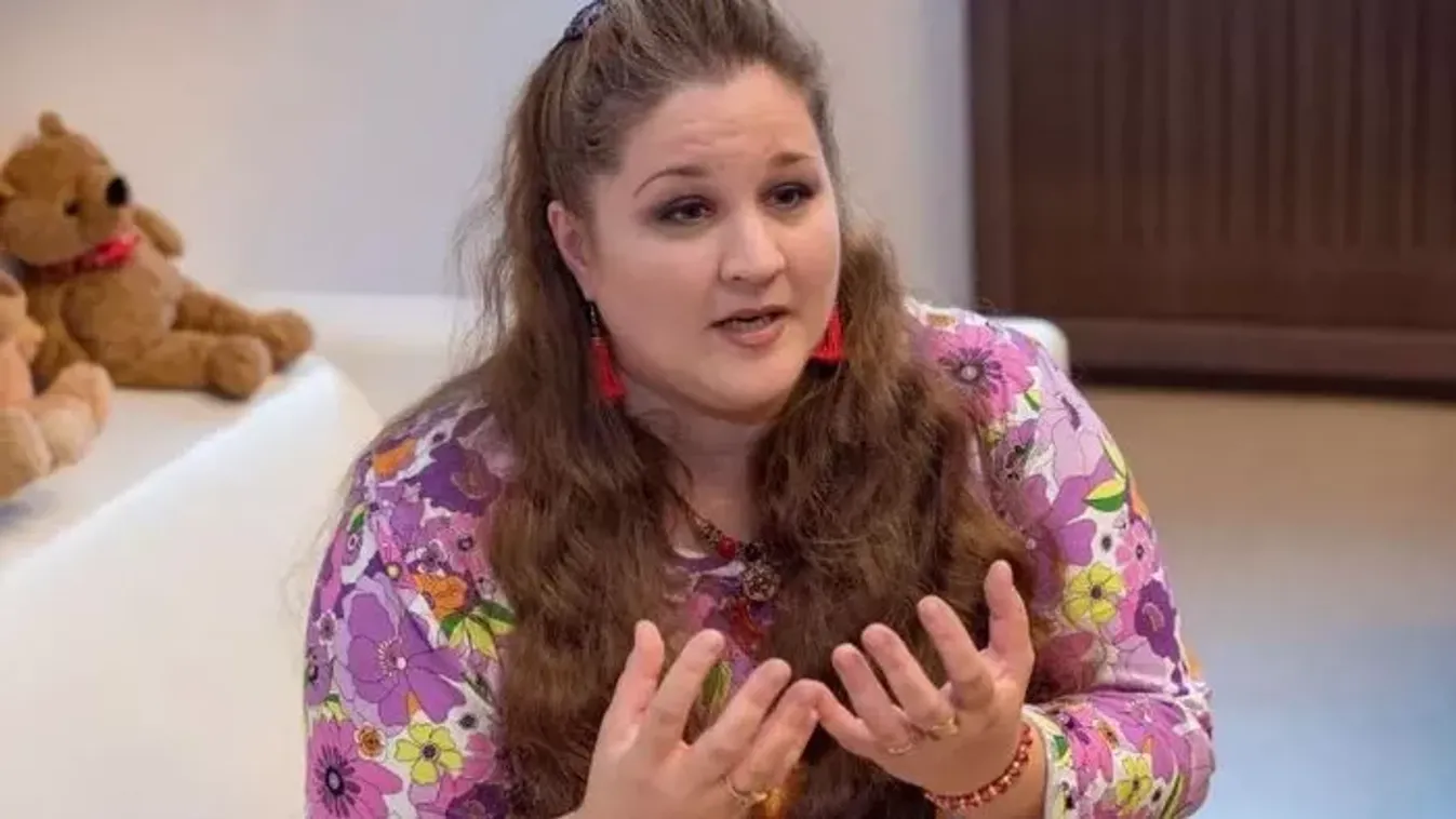 Sebestyén Katja: „Teljesen jól meg lehet élni, sőt gyakran utazgatok is"