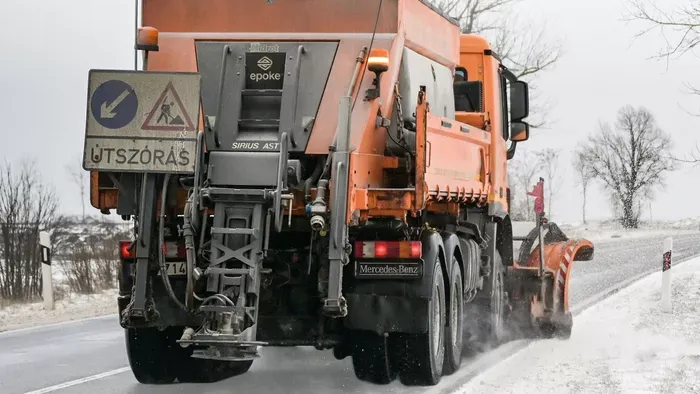Lázár János: A téli időjárásra felkészültünk