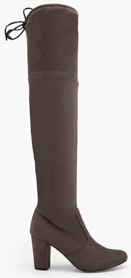 Karcsúsító tippek: hosszú szárú csizma.