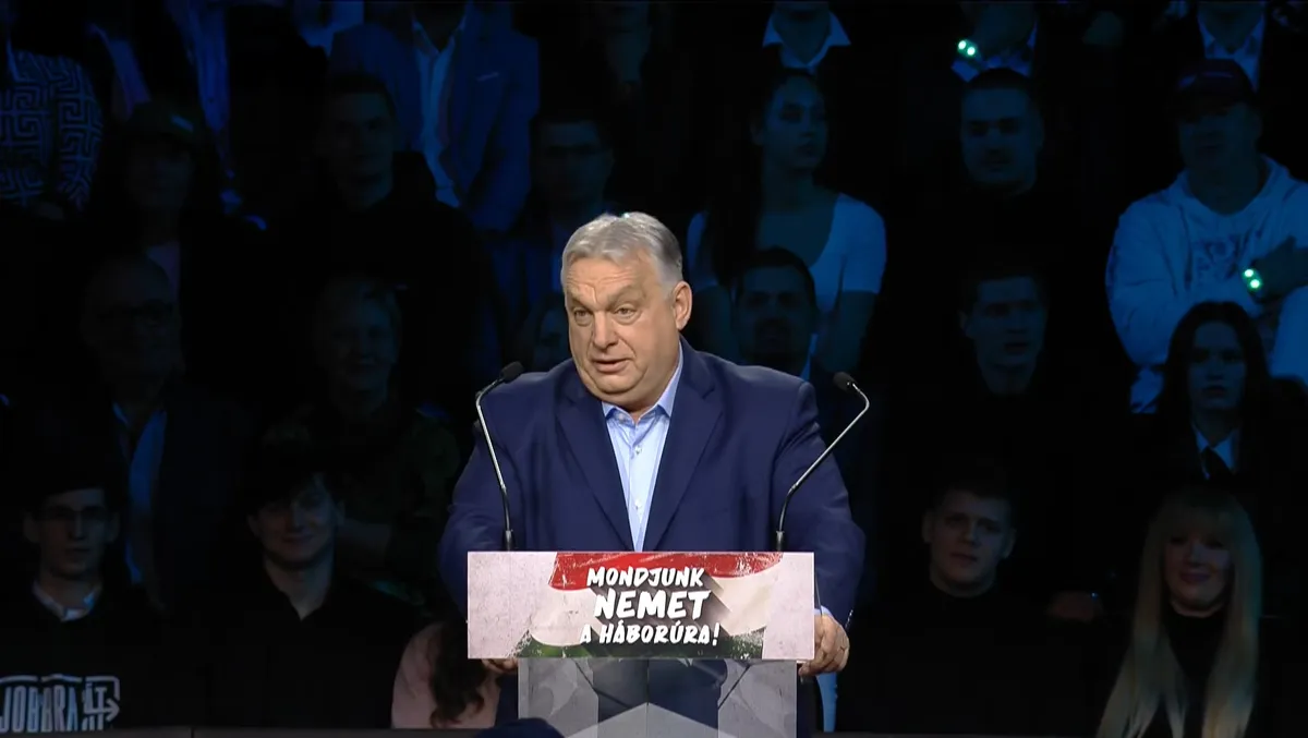 Orbán Viktor a hatvani Háborúellenes Gyűlésen