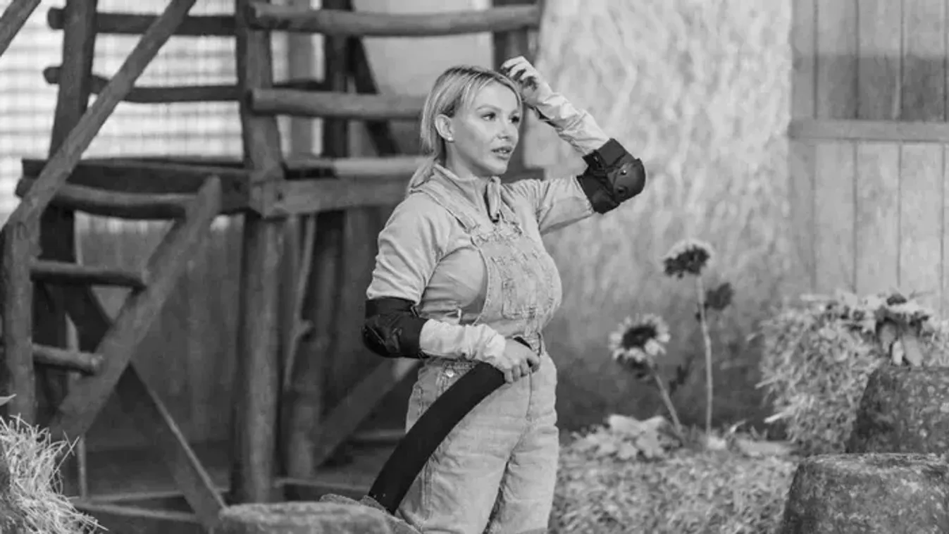 „Rohadj meg! F*szkalap!” – Jákli Mónika gyászhírét meggyalázták, kiakadt a műsorvezető