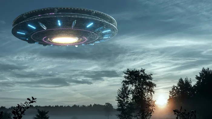 Közvetlen a bányászok felett bukkant fel a különös UFO