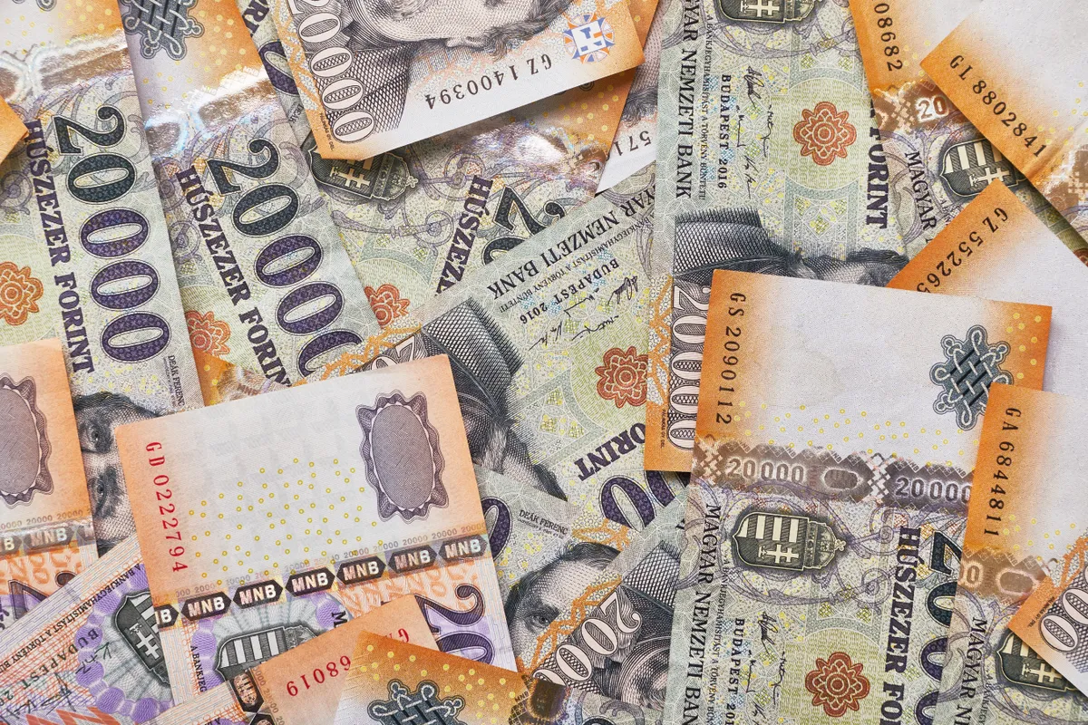 Otthontámogatásból származó pénz