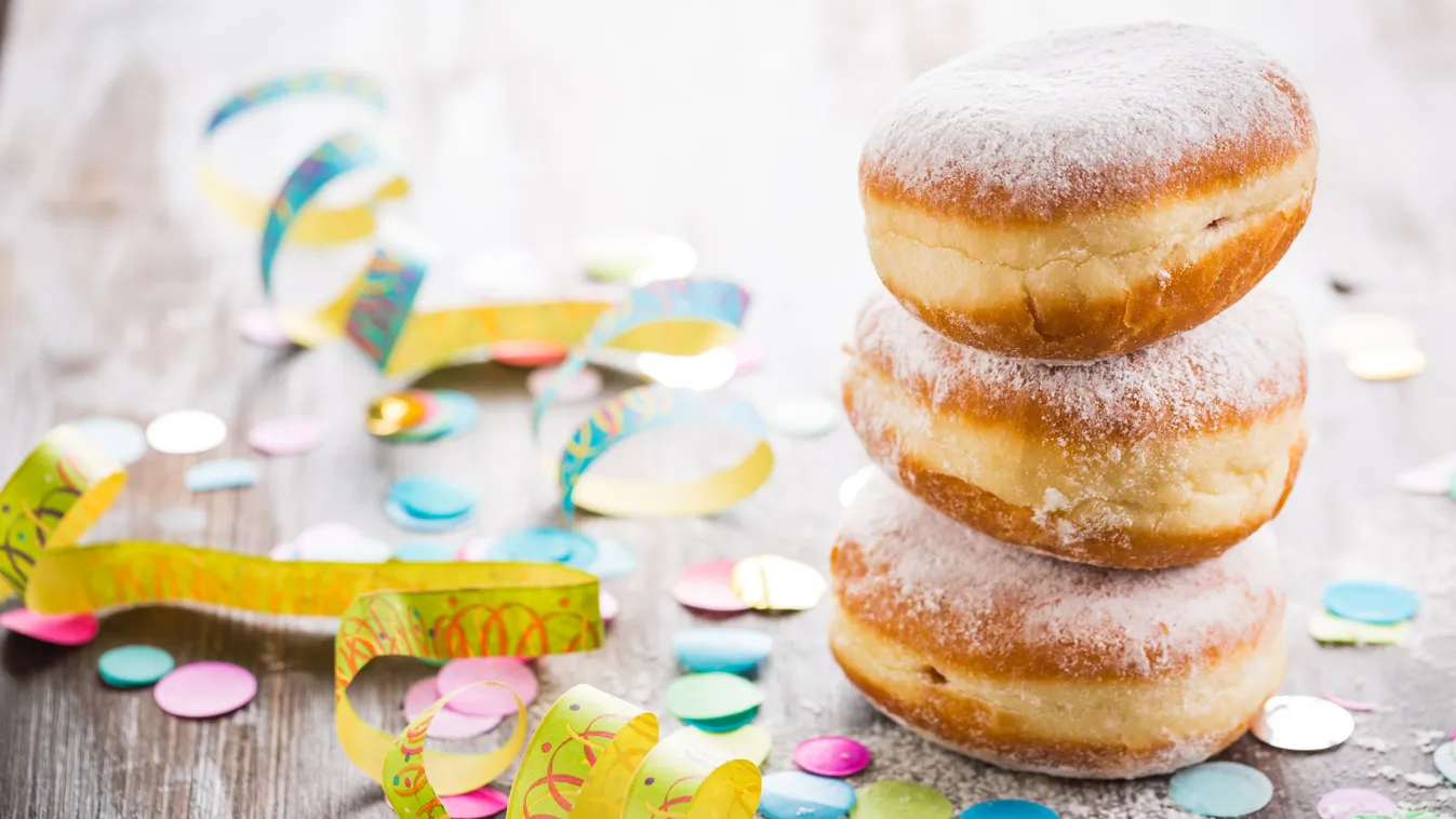 Honnan ered a karnevál kedvenc édessége? – A farsangi fánk története