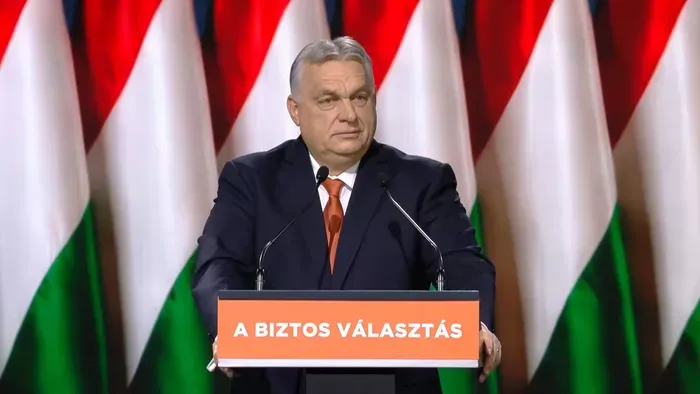 Orbán Viktor: Két út áll előttünk