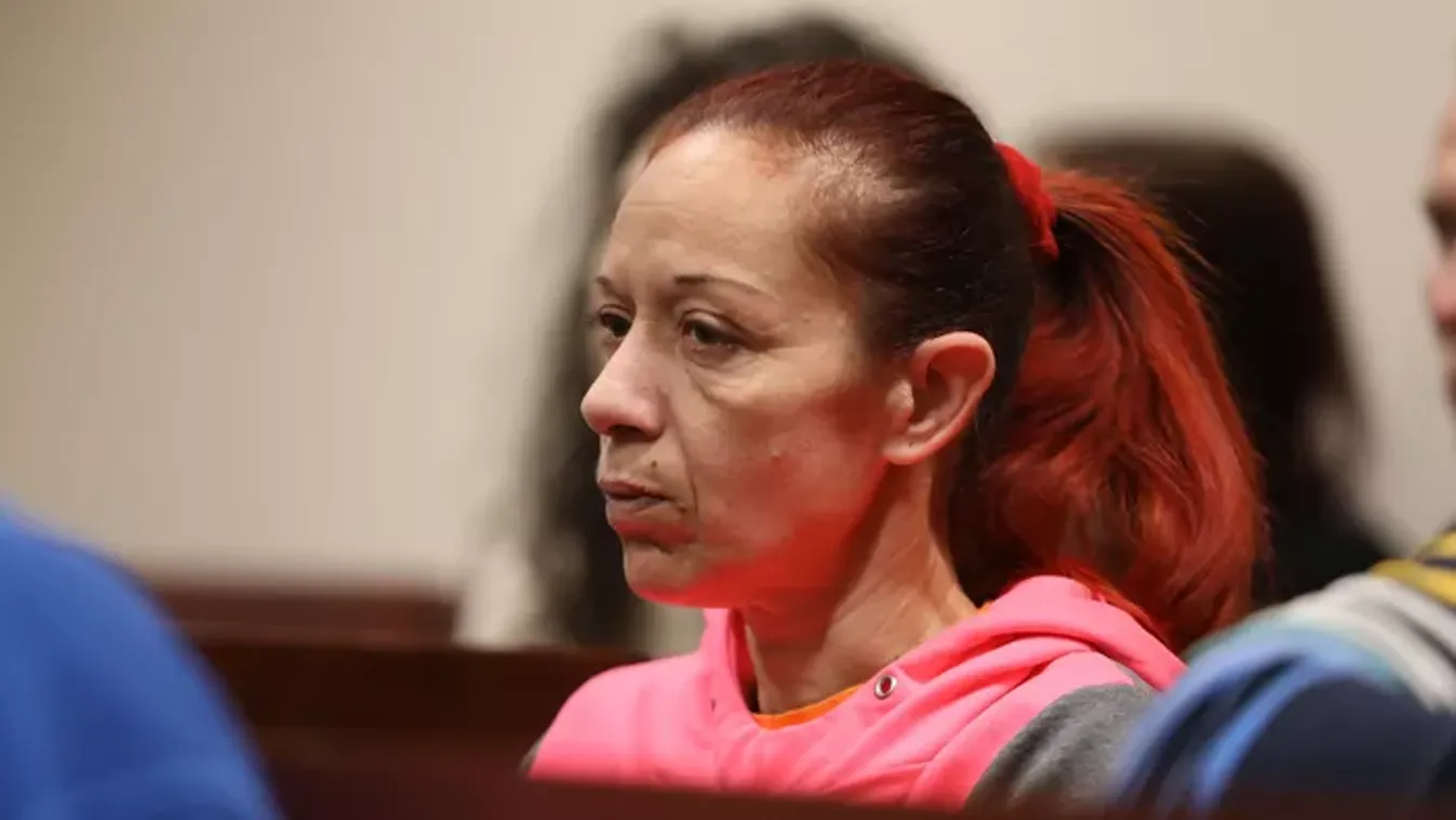 Deák téri késelés: ezt tette Martin gyászoló édesanyja, amikor a szakértő megszólalt a tárgyaláson