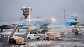 Megbénult az amszterdami légiközlekedés az ítéletidő miatt, magyarországi járat is érintett