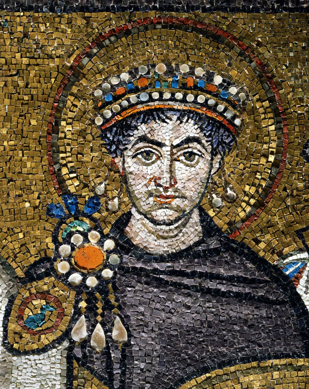 I. Jusztinianusz bizánci császár arcképe Ravennában.