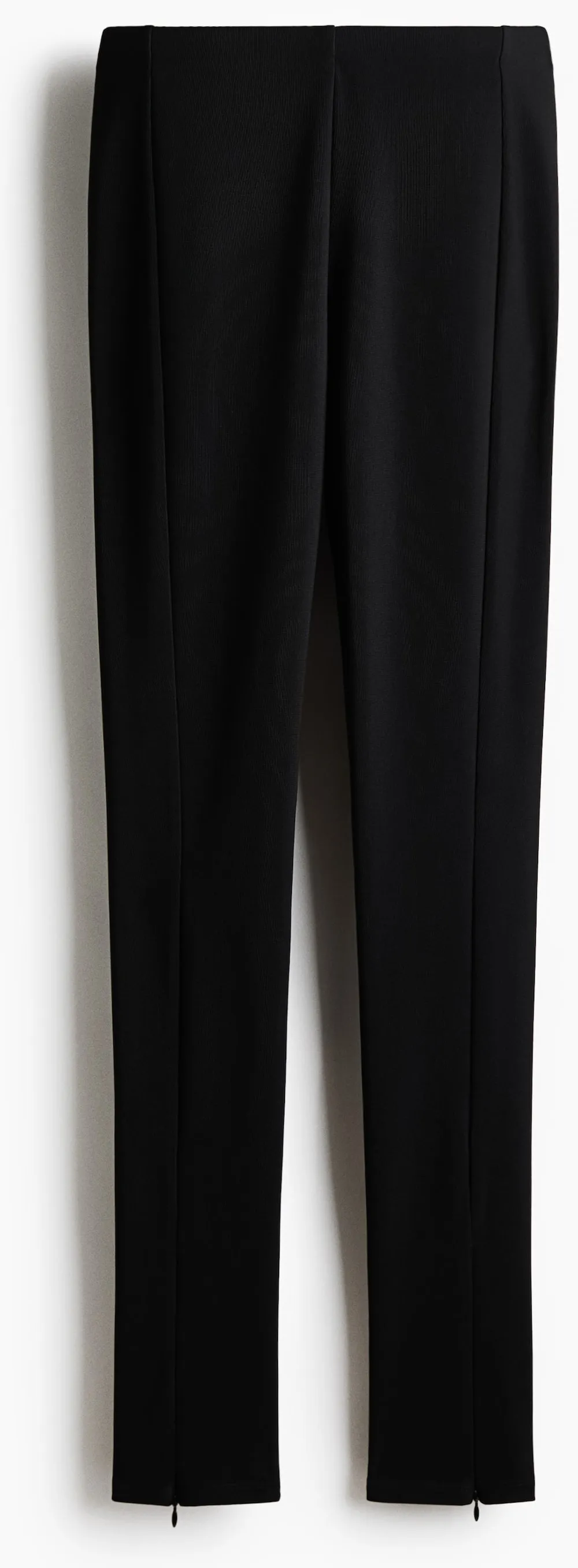 Karcsúsító tippek: szűk nadrág.