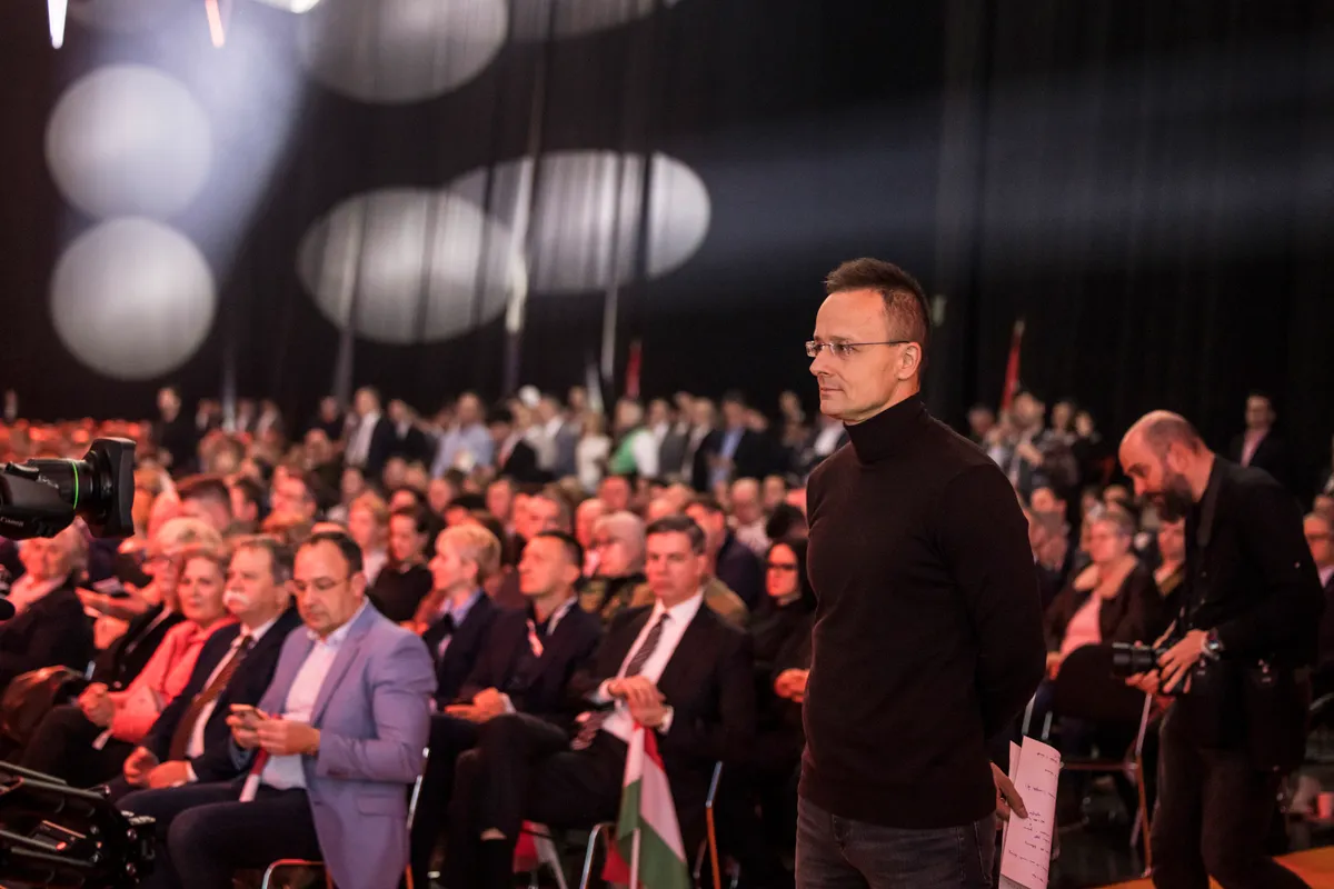 Szijjártó Péter: Brüsszel újabb pénzügyi követelésekkel lépett fel Ukrajna számára