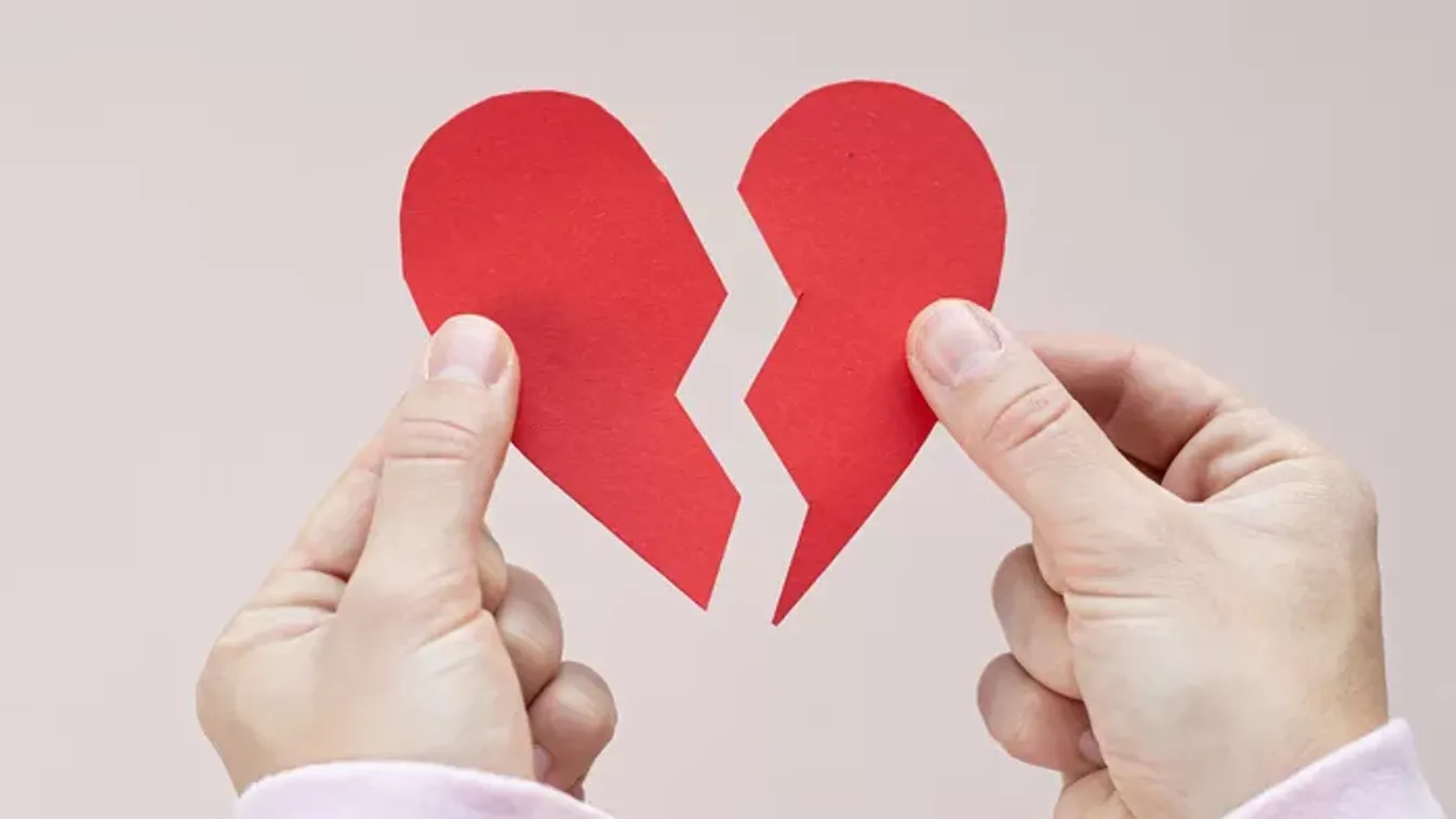 Itt a vége: 15 év után válik a magyarok egyik kedvenc színésze