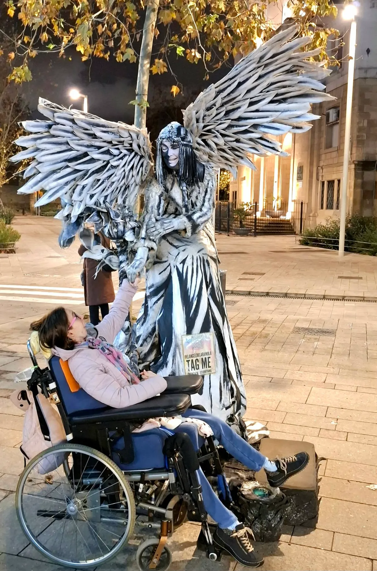 Túlesett a spanyolországi műtéten Tícia, aki 10 éves kora óta a saját testébe zárva éli az életét