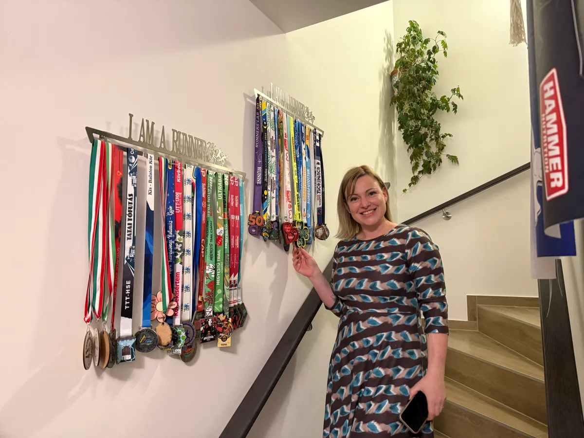 Egyre nagyobb távokat tűzött ki maga elé az özvegy