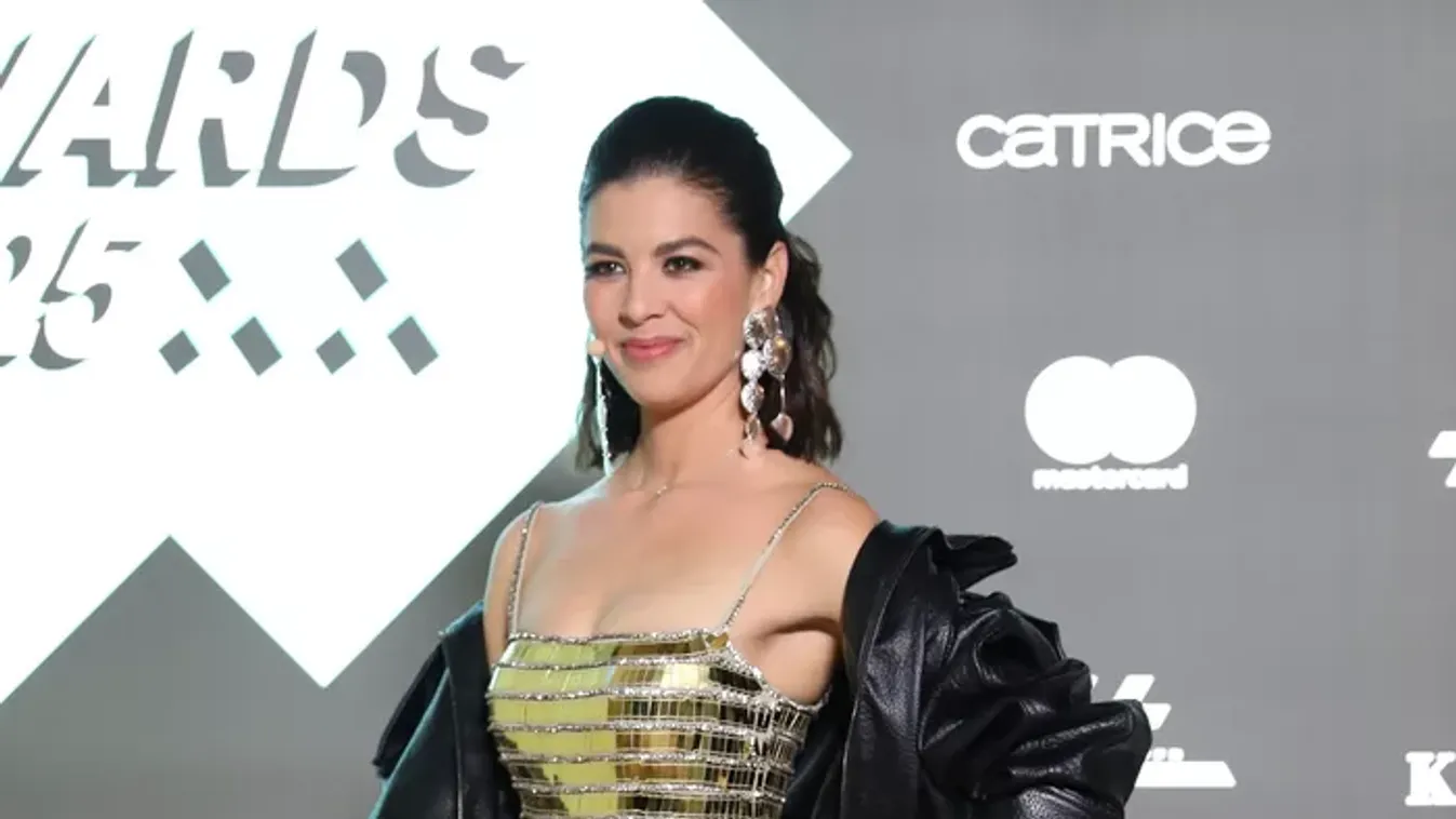 A 44 éves Ördög Nóra ruhája alig takart valamit