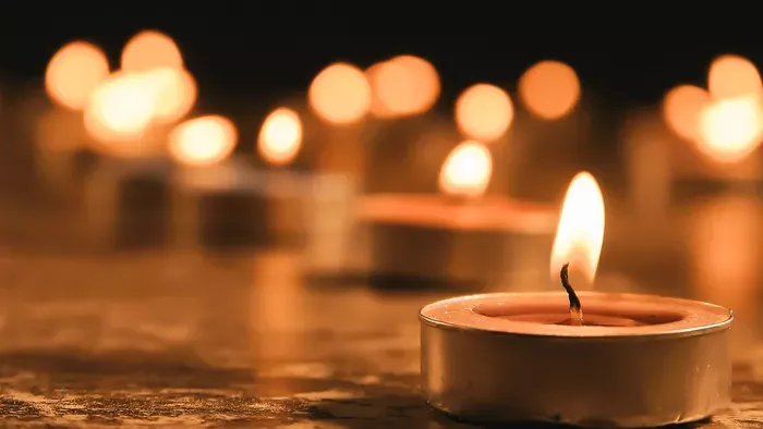 Fogamzásgátlója miatt, édesanyja karjaiban hunyt el a tini