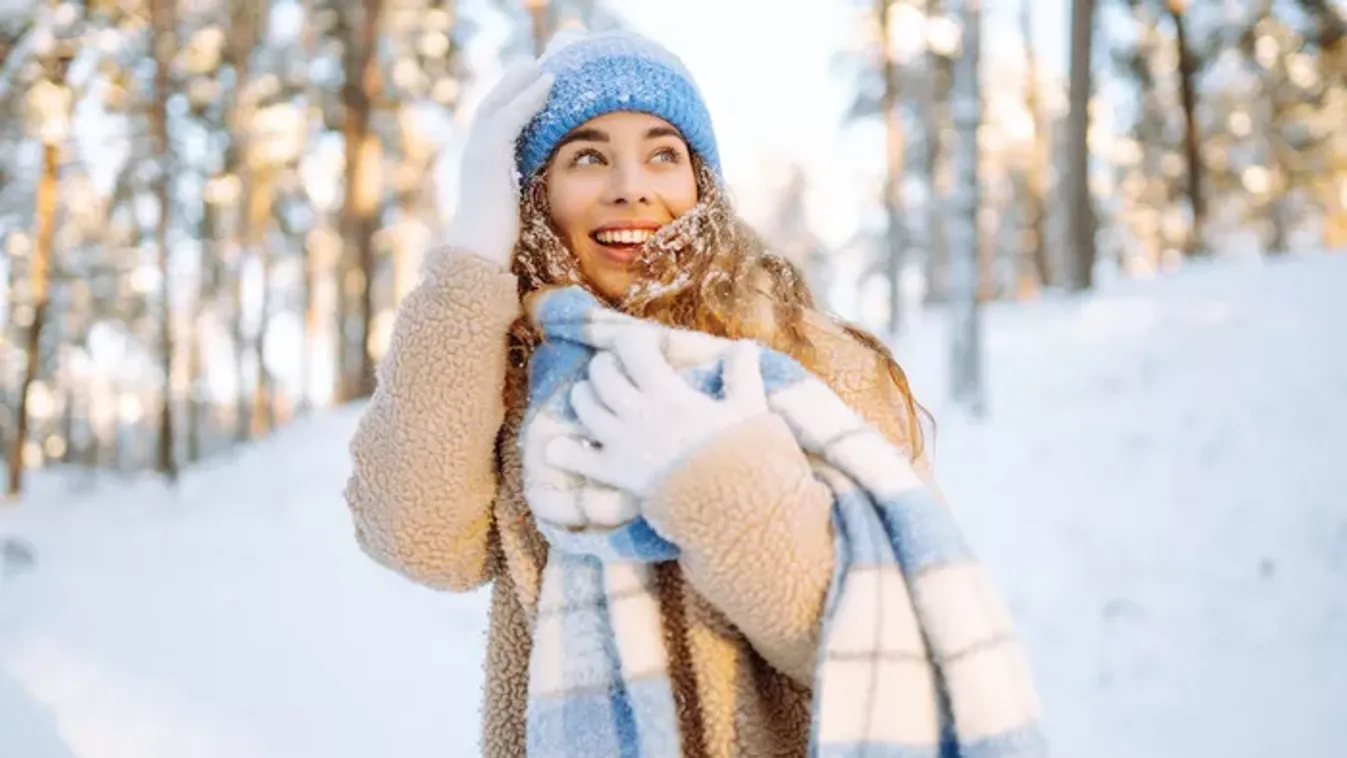Hajápolás télen: így óvd a hajad a sapka alatt