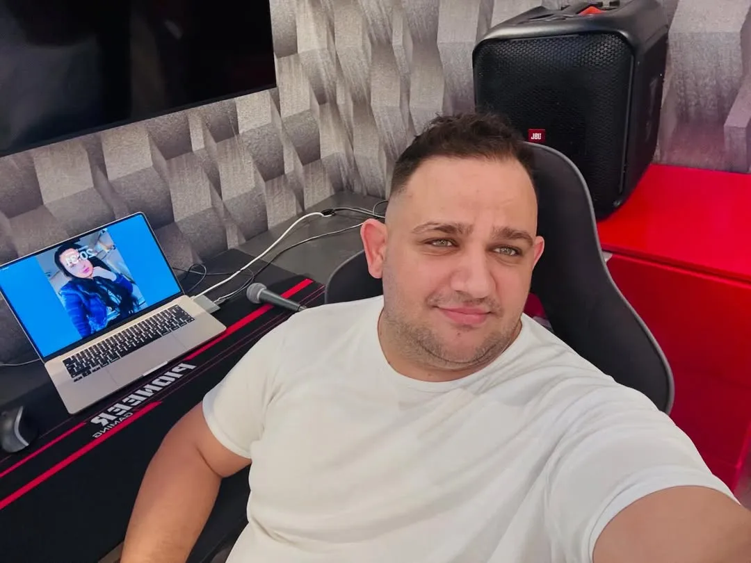 A Megasztár versenyzője kislányos apuka lett.