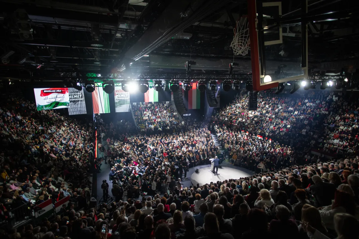 Muri Enikő ezúttal nem a színpadon, hanem a Mandiner músorában szerepel.