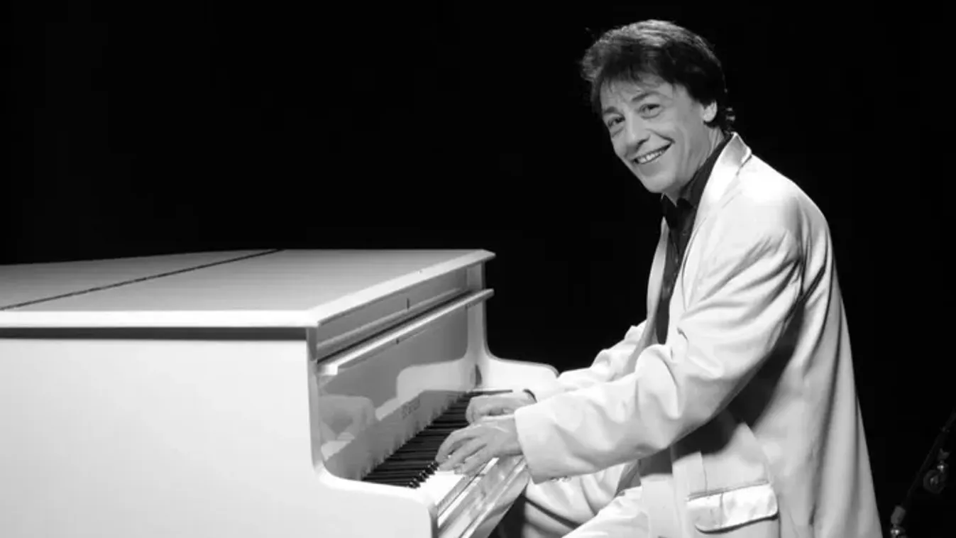 "Elment a rock and roll király" - Így emlékeznek meg Fenyő Miklósról a rajongók