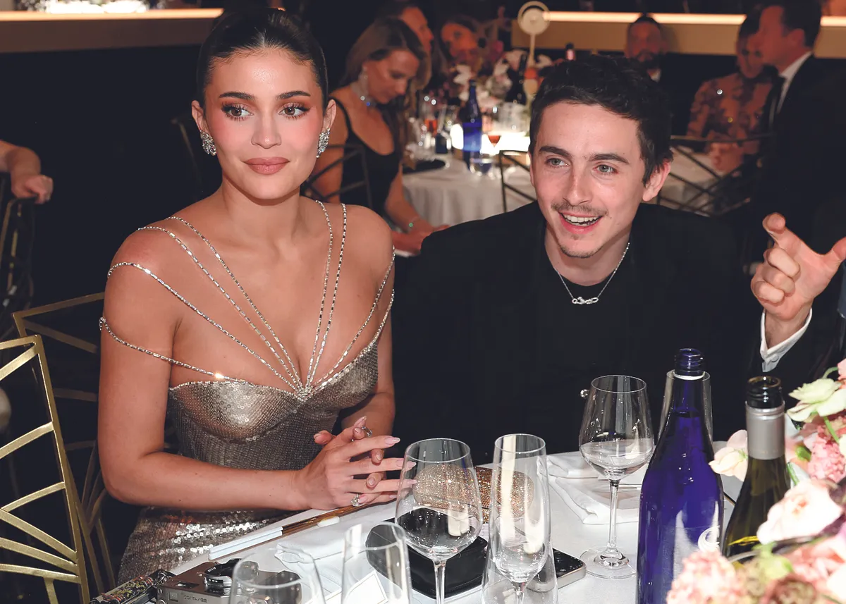 Hot feltöltés
Timothée Chalamet: Az édesanyja támogatja a nem mindennapi kapcsolatát