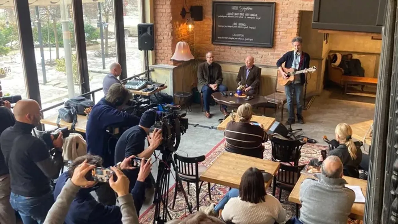 Járai-Bereményi: Összevissza tánc a világ