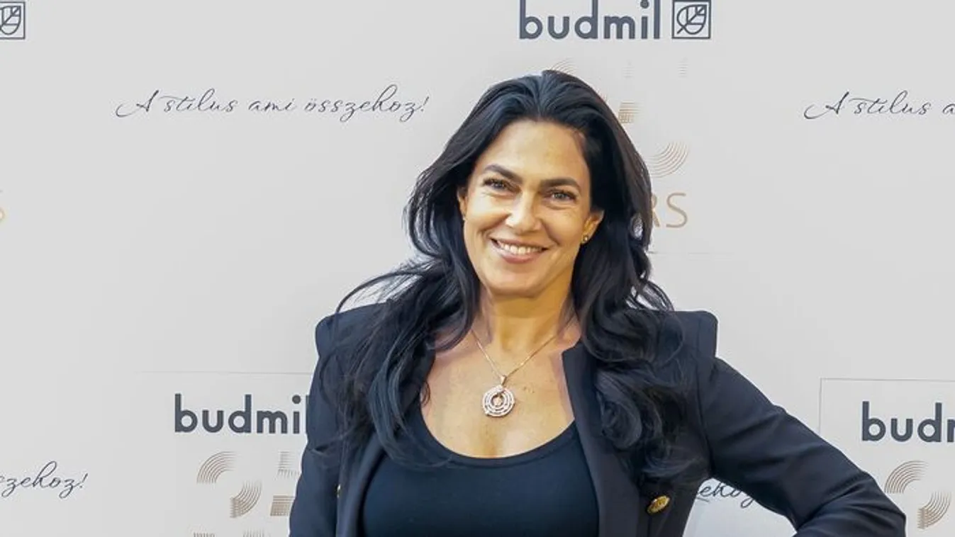 „Álomszép” – Bódi Sylvi fürdőruhában forrósítja fel a téli napokat