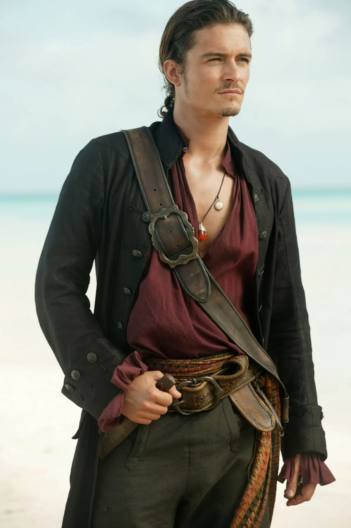 Orlando Bloom Will Turner szerepében A Karib-tenger kalózai filmekben.