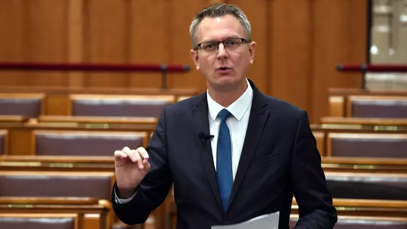 Rétvári Bence: Újabb év, újabb tanári béremelés