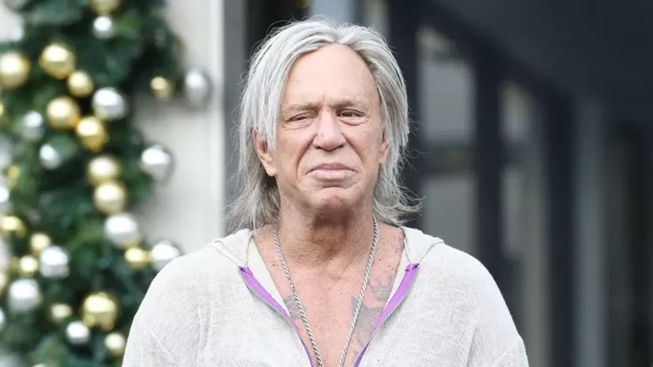 „Előbb lőném magam seggbe!” – Mickey Rourke totál kiakadt, amiért a nevében húzták le a rajongóit